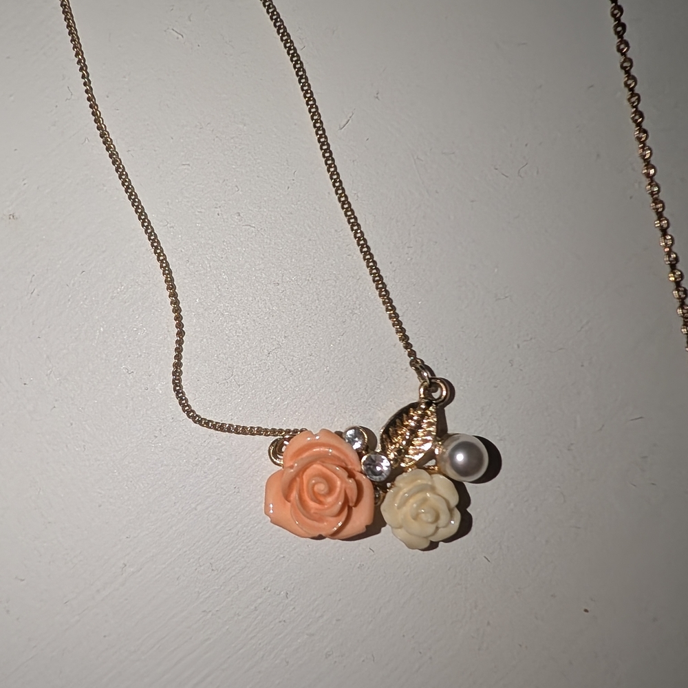 Elegant Gold Necklace Set with Floral Charms And Heart Beat - Picture 2 of 3